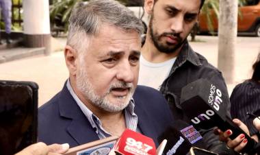 EL MINISTRO JORGE GÓMEZ RESPONDE A CAPITANICH: “SU ACTITUD HABLA DE UNA PERSONA QUE TODAVÍA NO DIGIERE QUE PERDIÓ LAS ELECCIONES”