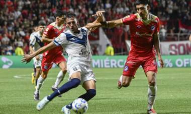 LIGA PROFESIONAL: ARGENTINOS IGUALÓ SOBRE EL FINAL CON EL LÍDER VÉLEZ 