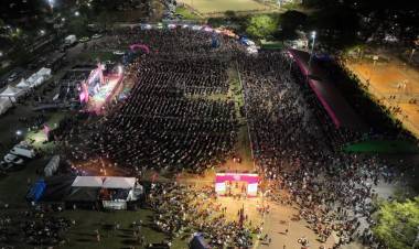 CULMINÓ CON ÉXITO EL FESTIVAL “CHACO VIBRA” EN EL PARQUE 2 DE FEBRERO