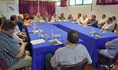 CHACO AVANZA CON EL INTA PARA EL DESARROLLO DE LA ACTIVIDAD AGROPECUARIA