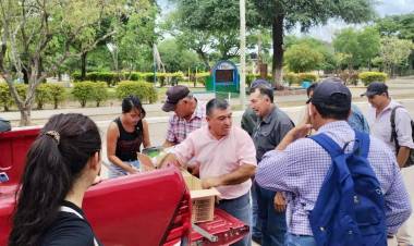 EL GOBIERNO DEL CHACO COMENZÓ A ENTREGAR SEMILLAS Y COMBUSTIBLE A CONSORCIOS RURALES