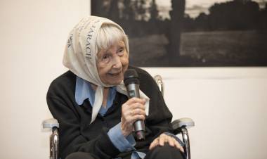 "HAY UNA PELIGROSA VUELTA AL FASCISMO"