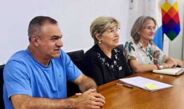 MÁS DE 9000 DOCENTES CHAQUEÑOS INICIARON LA CAPACITACIÓN "APRENDO LEYENDO" QUE FORTALECE LA ENSEÑANZA DE LA LECTURA EN EL AULA