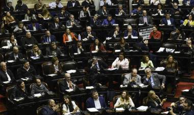 CONTRA EL AJUSTE A LAS PERSONAS JUBILADAS Y CON DISCAPACIDAD