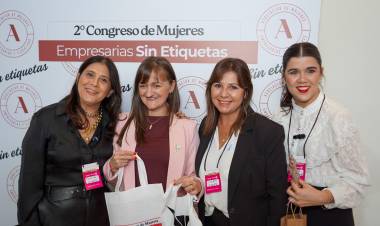 LA VICEGOBERNADORA SCHNEIDER ACOMPAÑÓ EL CONGRESO “EMPRESARIAS SIN ETIQUETAS”