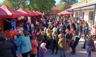 LA FERIA PROVINCIAL DEL LIBRO CON MÚLTIPLES ACTIVIDADES ACERCA A LOS CHICOS A LA LECTURA