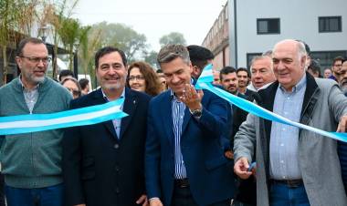 EL GOBERNADOR ZDERO ACOMPAÑÓ LA INAUGURACIÓN DEL PARQUE INDUSTRIAL Y LOGÍSTICO NEXO CAPITAL Y ENTREGÓ CRÉDITOS POR MÁS DE $300 MILLONES