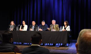 ESTE MARTES: SE REALIZÓ LA 1ª JORNADA PROVINCIAL INTERMINISTERIAL DE PREVENCIÓN DEL SUICIDIO EN CONTEXTOS DE ENCIERRO