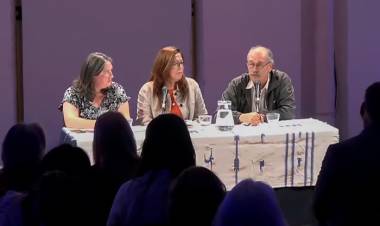 LAS ABUELAS DE PLAZA DE MAYO LANZAN UNA CAMPAÑA DE BÚSQUEDA DE SUS NIETOS EN URUGUAY: "HASTA ENCONTRARLOS A TODOS"
