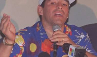 DIEGO ARMANDO MARADONA, UN UNIVERSO INABARCABLE