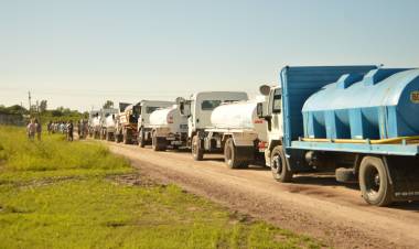 SAMEEP ASISTIÓ CON AGUA POTABLE A MÁS DE 400 FAMILIAS EN LA CHACRA 215