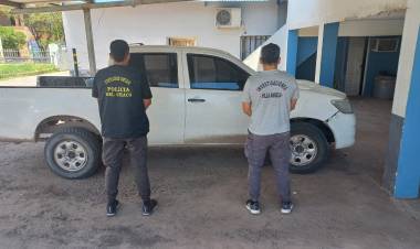 DURANTE UN OPERATIVO EN VILLA ÁNGELA SECUESTRAN UNA CAMIONETA ROBADA EN CÓRDOBA
