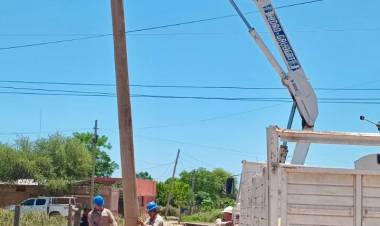 MISIÓN NUEVA POMPEYA: AVANZA LA EXTENSIÓN DE LA RED ELÉCTRICA EN EL BARRIO CACIQUE FRANCISCO SUPAZ