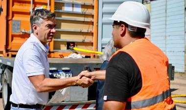 NUEVO LOGRO EN EL PUERTO DE BARRANQUERAS: CHACO EXPORTA ACEITE DE GIRASOL A ESPAÑA