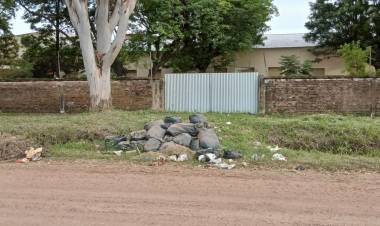 MEDIO AMBIENTE APELA AL COMPROMISO CIUDADANO PARA ERRADICAR LOS BASURALES A CIELO ABIERTO