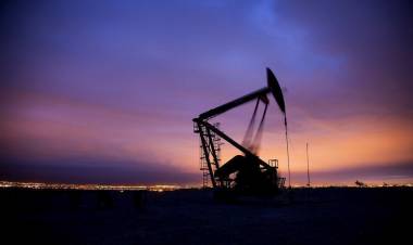 TEMOR EN LOS MERCADOS: EL PETRÓLEO SE PODRÍA DISPARAR HASTA LOS US$100 TRAS EL BOMBARDEO A IRÁN