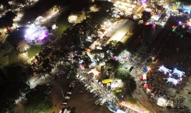 TRAS MOVER $ 8.700 MILLONES EN 2024, RESISTENCIA ESPERA A LA NUEVA BIENAL DE ESCULTURA