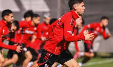 PLATENSE Y RIVER BUSCAN ACELERAR EL PASE A OCTAVOS EN LAS COPAS