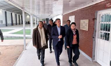 AVIA TERAI: ZDERO CONSTATÓ EL AVANCE DE OBRAS EN LA EES N° 27 Y RATIFICÓ SU COMPROMISO CON LA EDUCACIÓN
