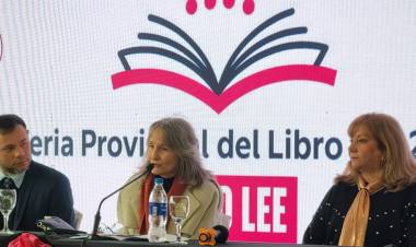 CHACO LEE 2026: COMENZÓ LA FERIA PROVINCIAL DEL LIBRO CON UNA AMPLIA PROPUESTA PARA FORTALECER LA LECTURA