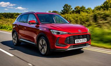 NO SE ENCHUFA, PERO ES EL ÚNICO SUV HÍBRIDO QUE VALE MENOS DE USD 30 MIL Y RECORRE 900 KM CON UN TANQUE