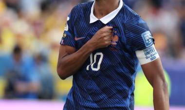 FUERTE CRUCE ENTRE MBAPPÉ Y UNA SENADORA PARAGUAYA POR DICHOS RACISTAS