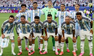 LA FIFA CONFIRMÓ LA CAMISETA QUE USARÁ ARGENTINA EN LA FINAL DEL MUNDIAL ANTE ESPAÑA
