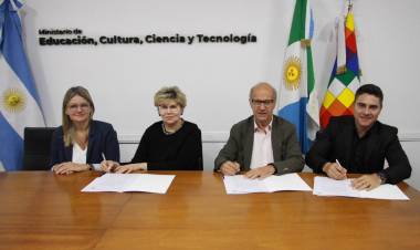 EDUCACIÓN Y LA FUNDACIÓN BUNGE Y BORN ACUERDAN ACCIONES CONJUNTAS PARA FORTALECER LA CALIDAD EDUCATIVA EN EL CHACO