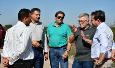 ANTE LA LLEGADA DE EL NIÑO: EL GOBIERNO PROVINCIAL INTENSIFICA LA LIMPIEZA DE CANALES EN SANTA SYLVINA