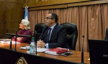 BERTUZZI Y YADAROLA DEFIENDEN SUS PLIEGOS ANTE EL SENADO: OCUPARÁN LA CÁMARA QUE REVISA EL CASO LIBRA