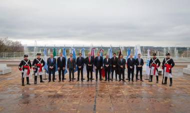 EL GOBIERNO REÚNE A GOBERNADORES DEL NORTE GRANDE PARA BUSCAR RESPUESTAS AL PLANTEO DE LAS ZONAS CÁLIDAS