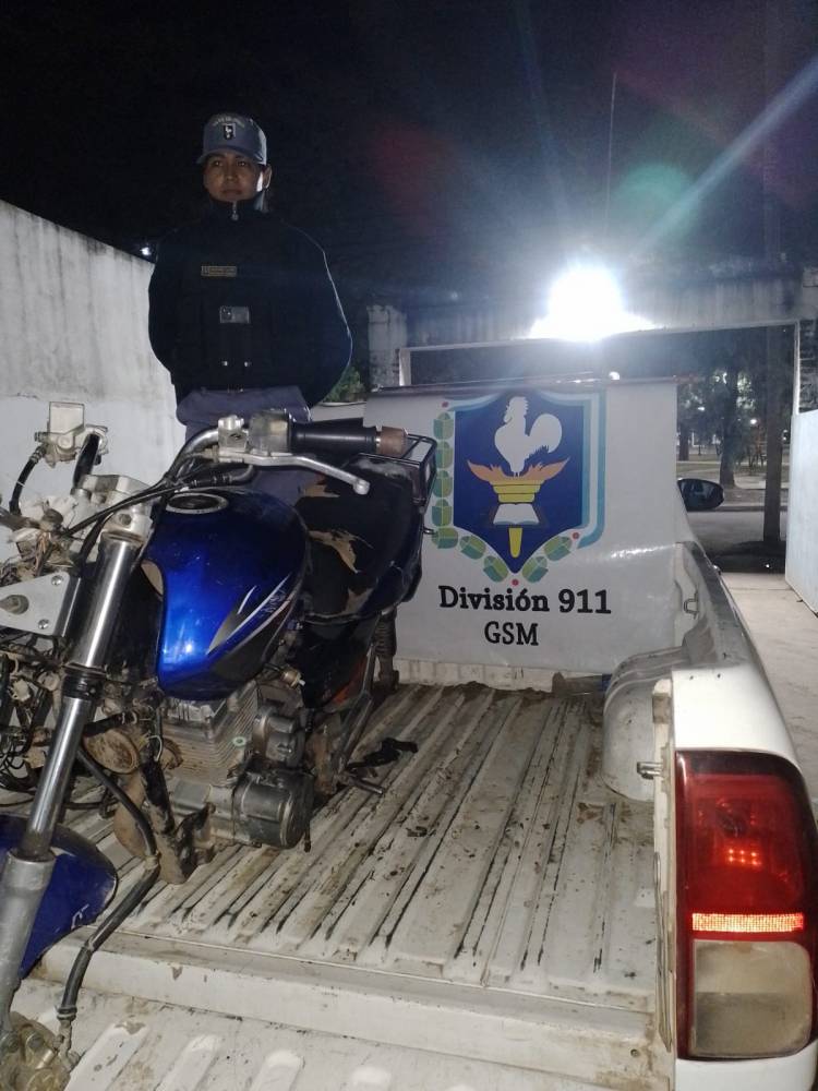 HALLARON UNA MOTO ABANDONADA QUE HABIAN ROBADO HORAS ANTES 