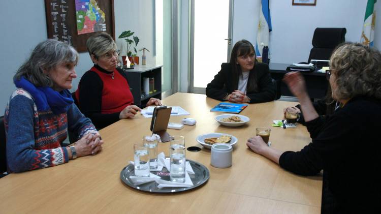 EDUCACIÓN Y UNICEF RECORRERÁN LAS SEDES DE ESCUELAS SECUNDARIAS RURALES MEDIADAS POR TIC EN EL IMPENETRABLE 