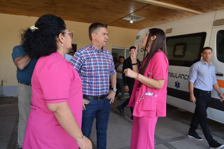 VILLA BERTHET: ZDERO ENTREGÓ ELEMENTOS AL HOSPITAL LOCAL "SEGUIMOS AFIANZANDO EL SISTEMA SANITARIO" EXPRESÓ EL GOBERNADOR