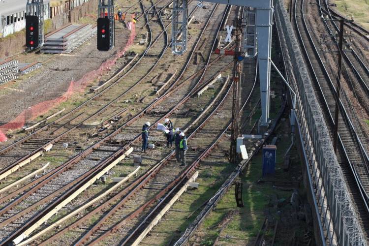 VÍA LIBRE PARA LA EMERGENCIA FERROVIARIA