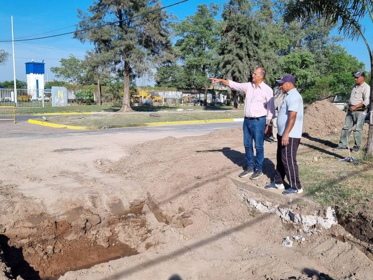 VILLA ÁNGELA: EL MUNICIPIO COORDINA TRABAJOS DE BACHEO JUNTO A VIALIDAD NACIONAL