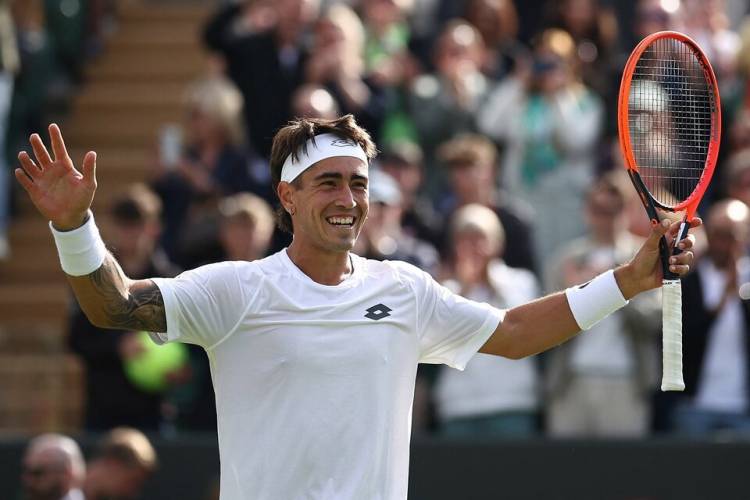 COMESAÑA SIGUE SORPRENDIENDO AL MUNDO EN WIMBLEDON