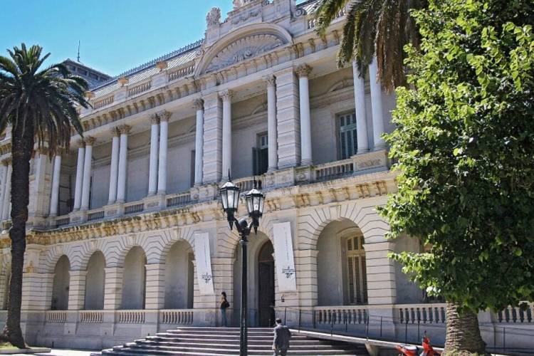 PRESENTAN UN PROYECTO PARA DECLARAR LA EMERGENCIA PRESUPUESTARIA DE LAS UNIVERSIDADES