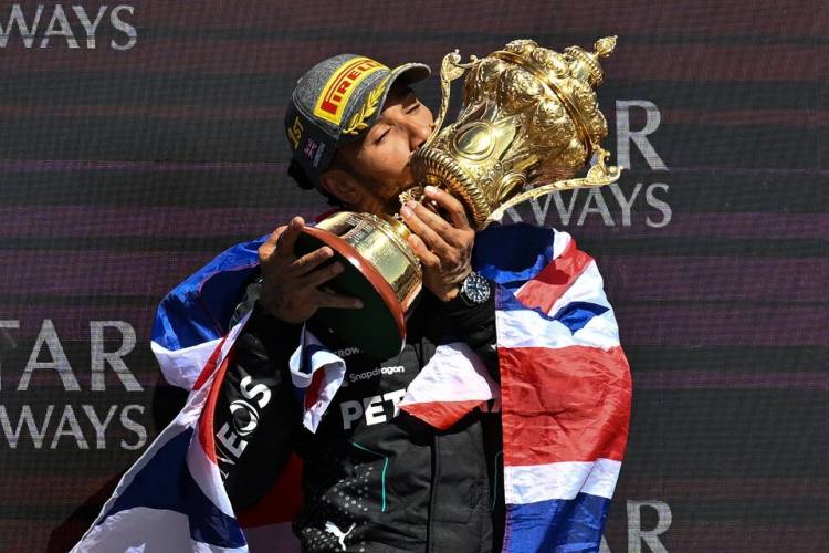 FÓRMULA 1: HAMILTON LE PUSO FIN A UNA LARGA ESPERA