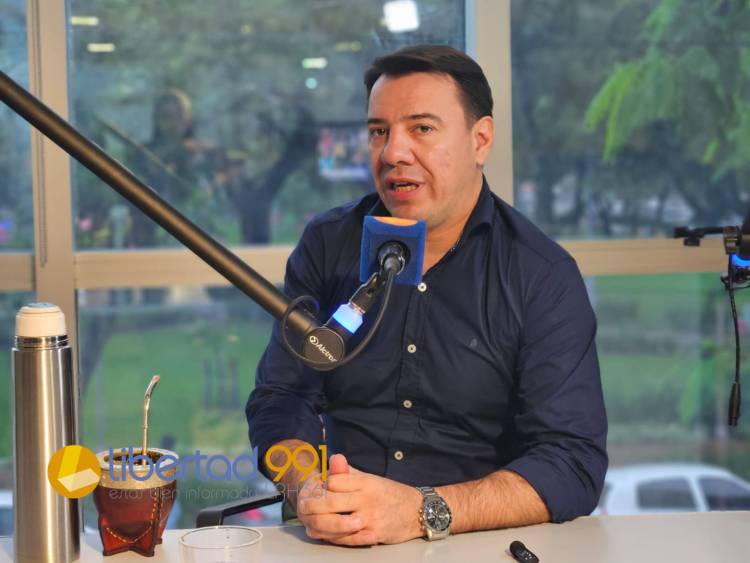 MARCOS RESICO CRUZÓ A CAPITANICH: “TENGO LOS CONVOCADOS DEL GABINETE “MÁGICO” DEL EX GOBERNADOR