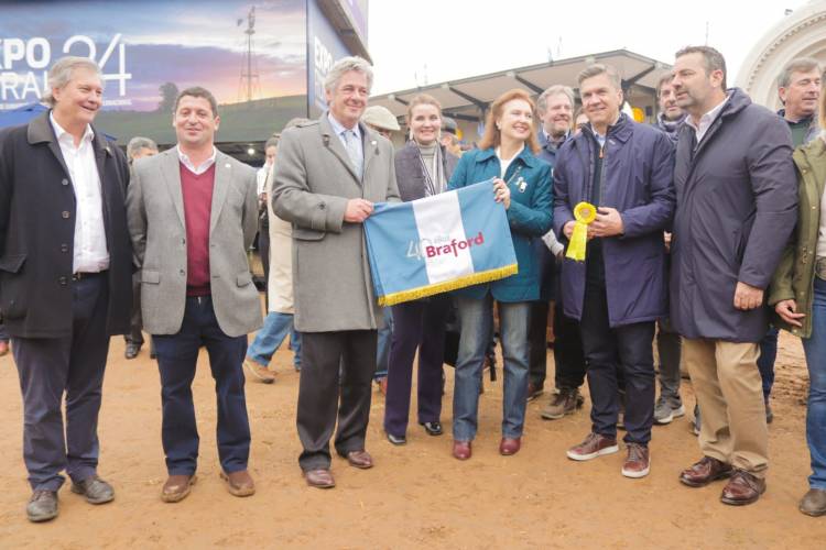 CHACO EN LA EXPO RURAL PALERMO 2024: “ES UNA VUELTA DE PÁGINA QUE DIMOS LOS CHAQUEÑOS PARA DEJAR ATRÁS ESO DE PERJUDICAR A LOS QUE PRODUCEN”, ASEGURÓ ZDERO