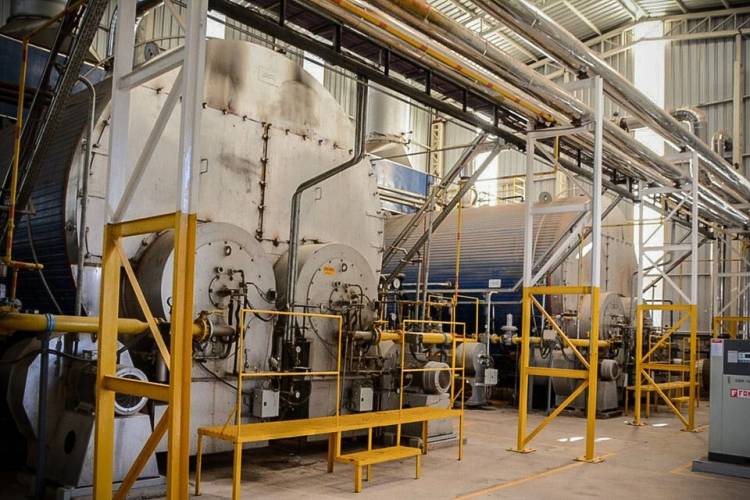 CRISIS: LA INDUSTRIA CAYÓ 12,1% EN JUNIO