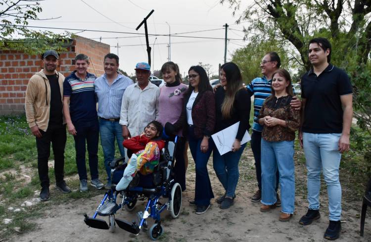 CAPITÁN SOLARI: LA VICEGOBERNADORA SCHNEIDER CONSTATÓ OBRAS Y MANTUVO REUNIONES CON DIVERSOS SECTORES