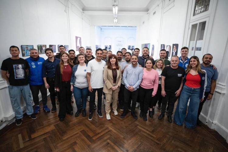 CRISTINA KIRCHNER SE REUNIÓ CON INTEGRANTES DE LA JUVENTUD SINDICAL DE LA CGT