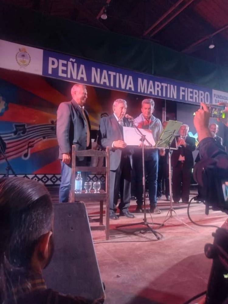 PAPP ACOMPAÑÓ A LANDRISCINA EN RESISTENCIA EN UN NUEVO HOMENAJE 