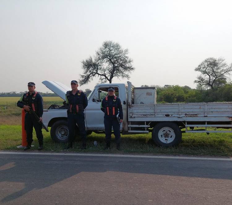 ESTRICTOS CONTROLES EN EL INTERIOR PROVINCIAL: LOGRARON SECUESTRAR UNA CAMIONETA ADULTERADA E INTERVINIERON UNA CARGA DE AGROQUÍMICOS
