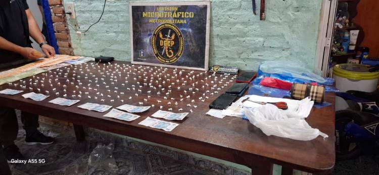 EN DOS ALLANAMIENTOS SECUESTRARON DROGAS Y DINERO EN EFECTIVO