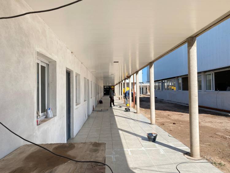 SÁENZ PEÑA: EL GOBERNADOR ZDERO SUPERVISÓ LA OBRA DEL COMPLEJO CASA ACTIVA DESTINADA A ALBERGAR A ADULTOS MAYORES