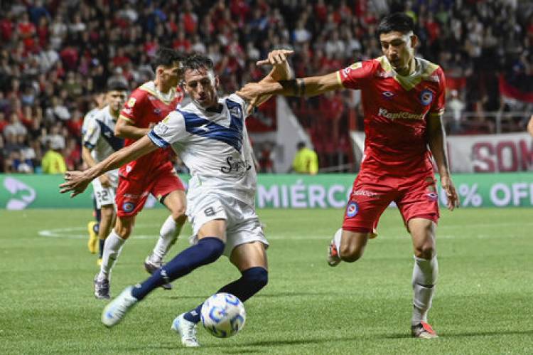 LIGA PROFESIONAL: ARGENTINOS IGUALÓ SOBRE EL FINAL CON EL LÍDER VÉLEZ 