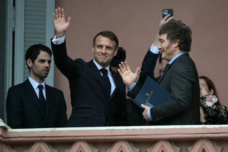 ALMUERZO CON MACRON Y VISITA HOSTIL A BRASIL PARA PARTICIPAR DEL G20